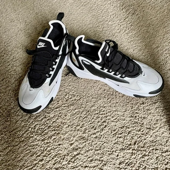 Nike Monochrome Athletic Shoes - Picture 3 of 5